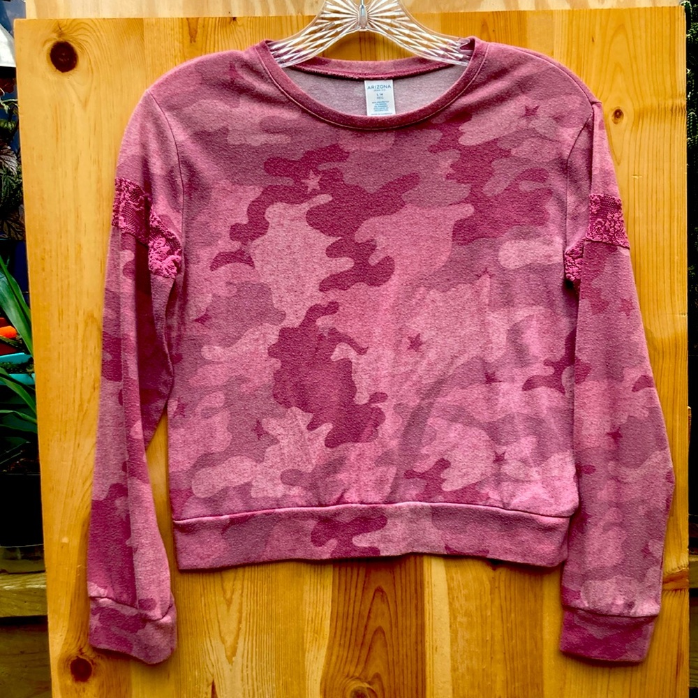 Arizona Dusty Pink Camo Knit Top, Girls Size L (14)